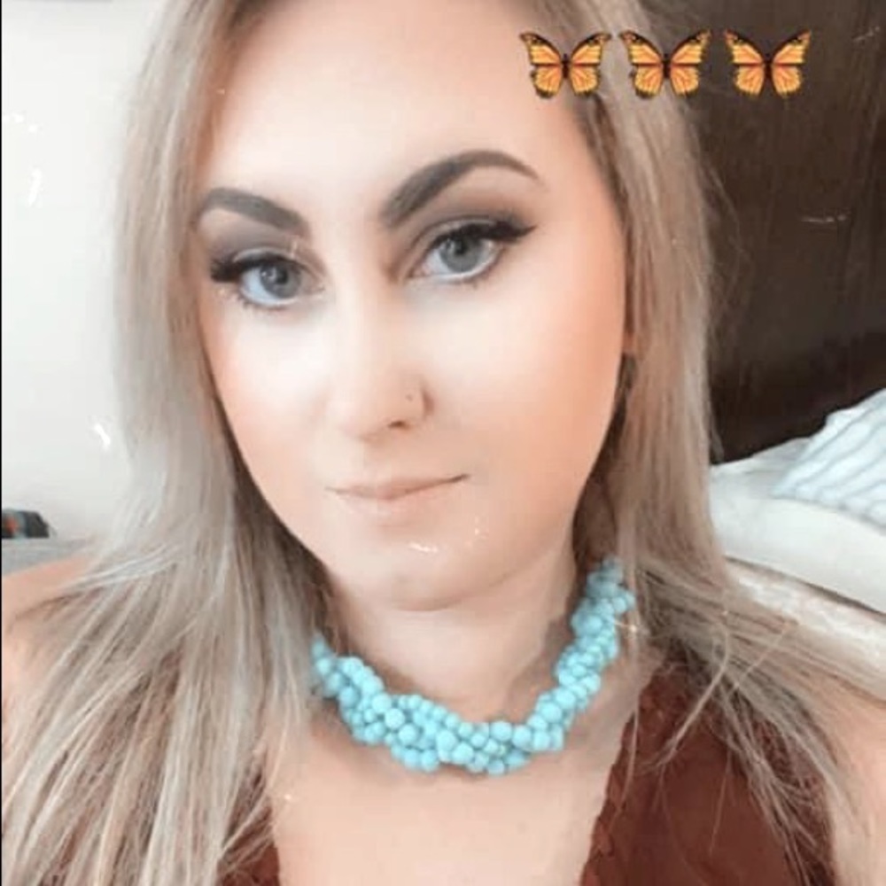 Meet your Posher, Stephanie